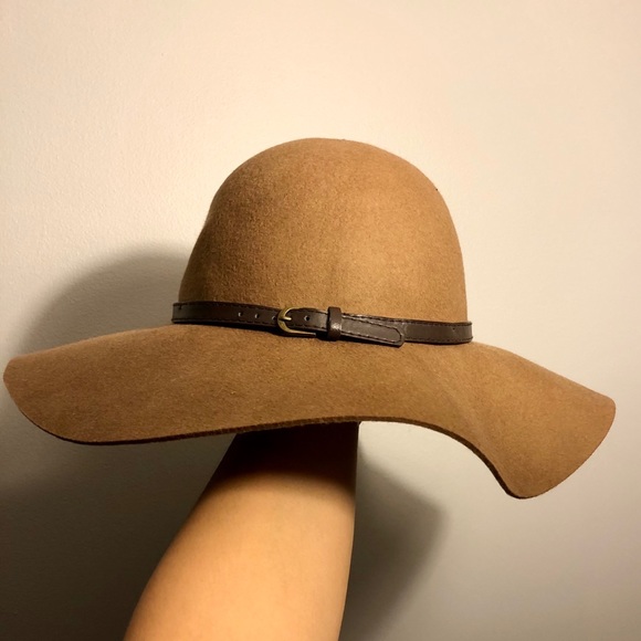 Accessories - 100% Wool Caramel Vintage Floppy Hat